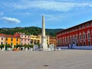 Attività / Licenza in vendita a Massa MS