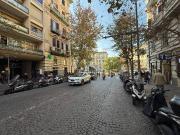 Attività / Licenza in vendita a Napoli NA