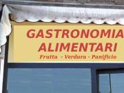 ATTIVITA´ Via di San Pietro quadrilocale 70mq