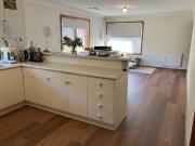 ATTRACTIVE COURTYARD HOME