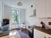 Attractive, fully furnished flat for temporary living +...