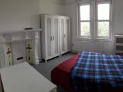 Attractive newly refurbished 3 bedroom flat