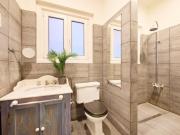 Attractive single bedroom in a property with balcony