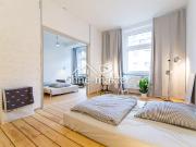 Attraktive 2 Zimmer Wohnung 2. OG mit Balkon in...