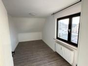 Attraktive 4Zi Whg mit Balkon und Top Ausstattung