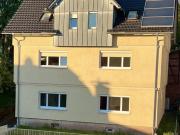 Attraktive 5 Zi DG Wohnung Gartenan EBK, Teilmöbliert,Garage