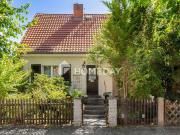 Attraktive DHH mit Pool, Terrasse, Garage & Gartenidyll...