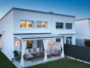 Attraktive Doppelhaushälfte mit Terrasse, Garten und...