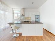 ATTRAKTIVE HOCHPARTERREWOHNUNG MIT HAUS IM HAUS CHARAKTER