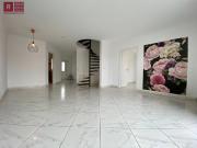 Charmante 3,5 Zimmer Whg mit Altbauflair und moderner...