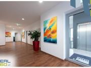 Attraktives Büro Nahe PLUSCITY mit Parkplätzen!