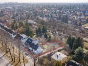 Attraktives Eckgrundstück mit einem Einfamilienhaus –...