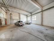 Attraktives Gewerbejuwel: Lagerhalle + Büroflächen mit...