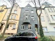 Attraktives, leerstehendes 3 4 Parteienhaus mit Balkonen...