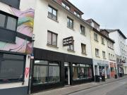 Attraktives Mehrfamilienhaus mit 5 Wohn und 1...