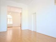 Attraktives, vermietetes Geschäftslokal in Mödling 5% BAR