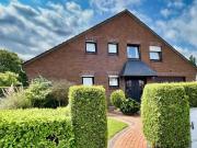 Attraktives Zweifamilienhaus mit herrlichem Garten