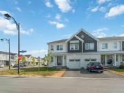 Att/Row/Townhouse Property
