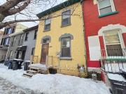 Att/Row/Townhouse Property