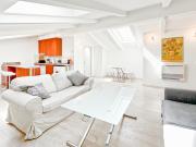 Atypique T2 au 4ème et dernier étage de 49,26m2 + 18m2 hors