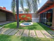 ATZINGO DIAMANTE CUERNAVACA CASA EN ESQUINA CON VIGILANCIA