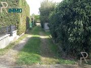 Au bout de l'allée maison à rénover sur 13 ares