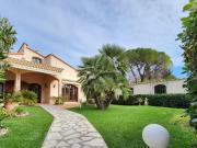 Au coeur de la Corniche maison avec studio indépendant...