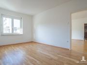 AUFGEPASST! Lichtdurchflutete 3 Zimmer Wohnung im...