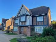 Augustus Close, Stanmore HA7, 5 bed detached house to...
