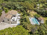 Auribeau sur Siagne: villa rénovée avec piscine, vue...