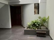 Aurora 1er piso, 3 dormitorios, tipo casita, jardín,110m2