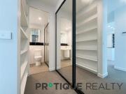 Aurora |Unfurnished 2B1B | Near Mel Central & RMIT...