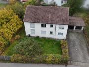 Ausbaufähiges Zweifamilienhaus in begehrter Lage von...