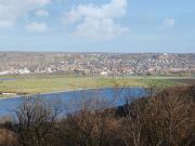 Ausblick auf die Weinberge, die Elbe & den Stausee...