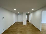 Ausgezeichnete Lage Gewerbeflächen/Büros direkt am...
