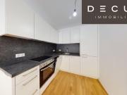 | AUSGEZEICHNETE LAGE | NAHE THERESA TAUSCHER PARK |...