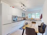 AUSSCHLIEßLICH! Renovierte 4,5 Zimmer Wohnung mit Garten