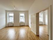 ÄUSSERE MARIAHILFER STRASSE: helle Altbauwohnung mit 2...