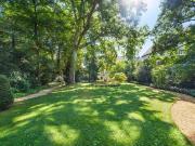 Außergewöhnliche Döblinger Residenz mit Parkgarten