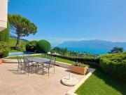 AUSSERGEWÖHNLICHE IMMOBILIE MIT BLICK AUF DEN SEE – EIN...