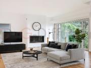 Außergewöhnliche Villa in Chernex – Blick auf den Genfersee