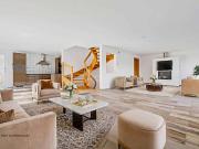 Außergewöhnliche Villa mit atemberaubender Aussicht Außergewöhnliche Villa mit atemberaubender Aussicht