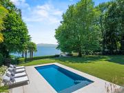 Außergewöhnliches Anwesen am Wasser mit privatem Ponton...