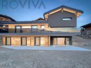 AUSSERGEWÖHNLICHES CHALET MIT PANORAMABLICK