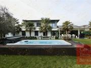 Außergewöhnliches Haus zum Verkauf mit beheiztem Pool,...