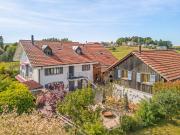 Außergewöhnliches Landhaus mit 4 Wohnungen, Platz für...