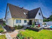 Außergewöhnliches Zweifamilienhaus im begehrten Klein...