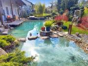 Außergewöhnliches Zweifamilienhaus mit Schwimmteich,...