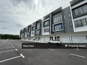 Austin Crest Emerland Phase3 • Brand New Shoplot