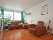 Austin Road, London SW11, 2 bed flat to rent, £2,250 pcm...